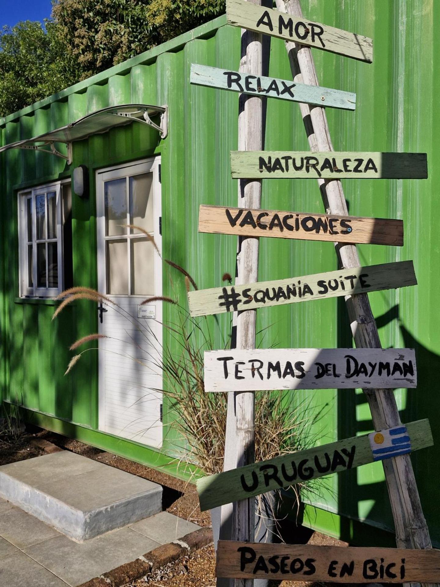 Squania Suite Container & Monoambientes Termas del Daymán Exteriér fotografie